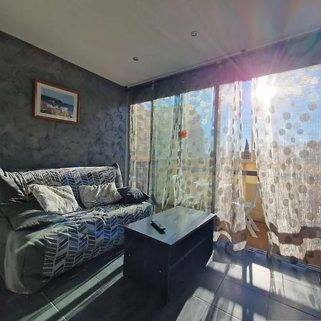 Climatise Avec Piscine, 5 Couchages, Proche Commodites, - Fr-1-387-44