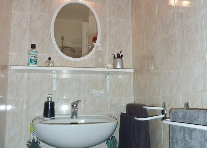 Climatise Avec Piscine, 5 Couchages, Proche Commodites, - Fr-1-387-44 * Marseillan (Herault)